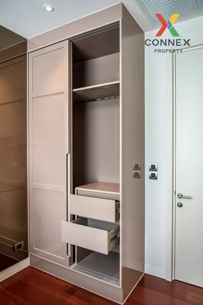 FOR RENT condo , Khun By Yoo , Duplex , high floor , BTS-Thong Lo